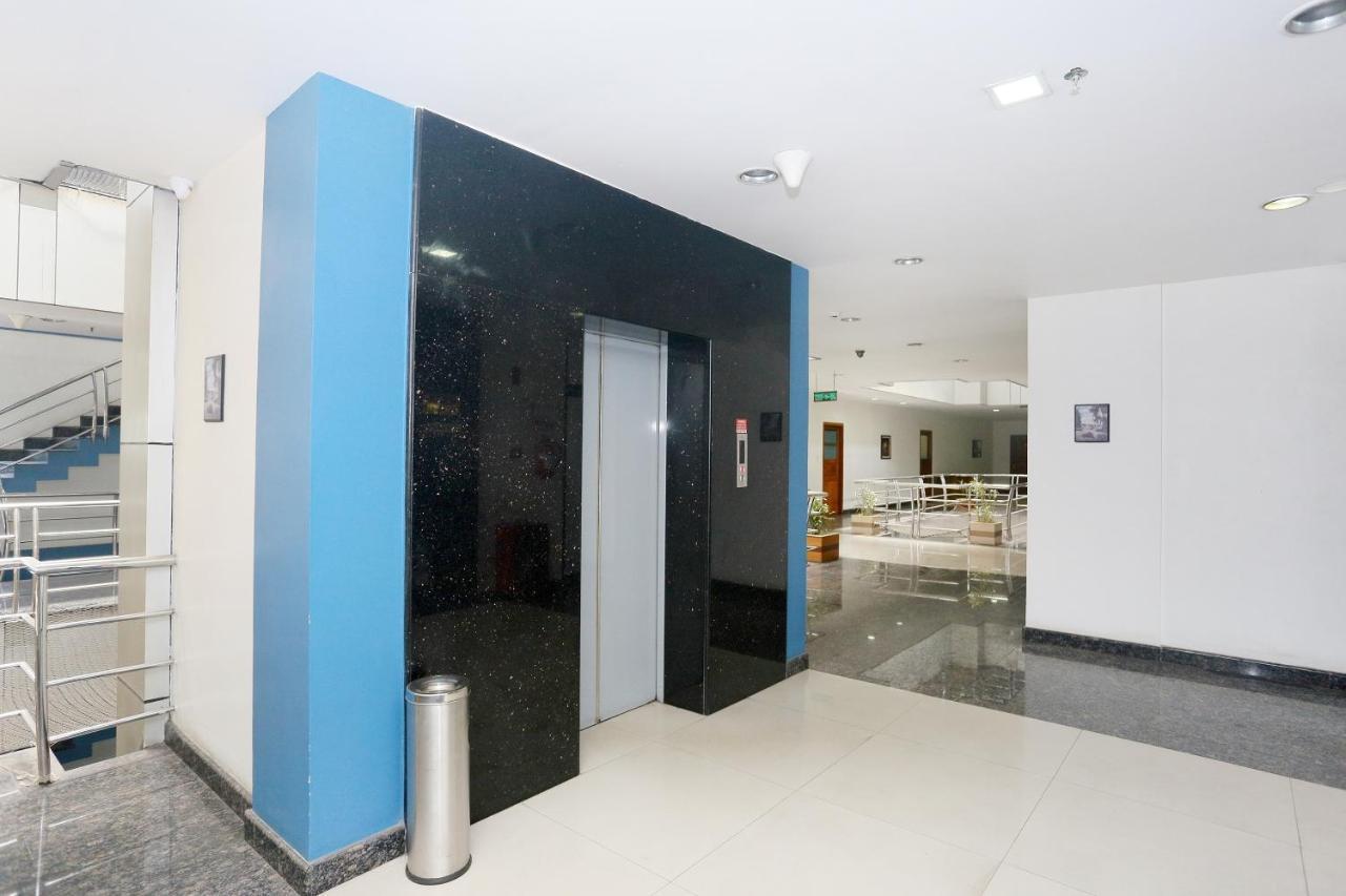 Capital O 45944 Club 7 Hotell Tiruvalla Eksteriør bilde